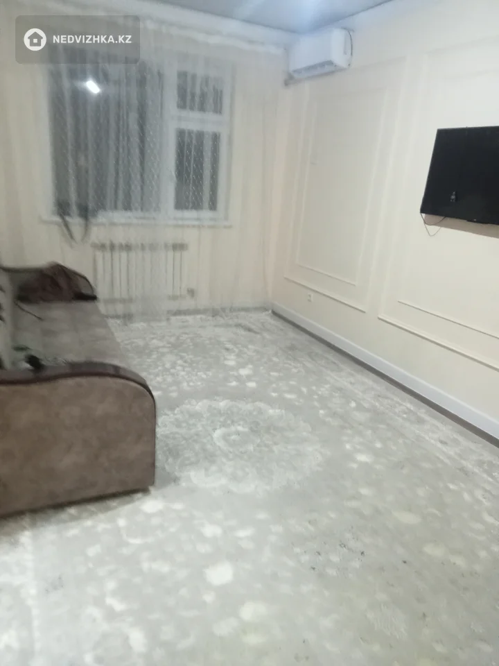 2-комнатная квартира, этаж 4 из 5, 51 м², фотография 4