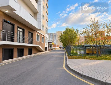 3-комнатная квартира, этаж 3 из 12, 94 м², миниатюра 1