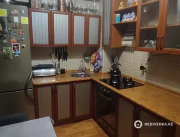 1-комнатная квартира, этаж 2 из 5, 35 м², миниатюра 2