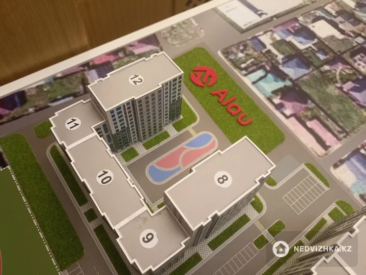 3-комнатная квартира, этаж 8 из 12, 86 м², фотография 4