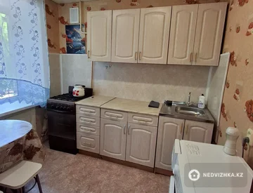 1-комнатная квартира, этаж 1 из 5, 31 м², На длительный срок, миниатюра 6
