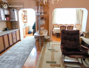 3-комнатная квартира, этаж 3 из 5, 73 м², миниатюра 3