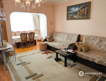 3-комнатная квартира, этаж 3 из 5, 73 м², миниатюра 1