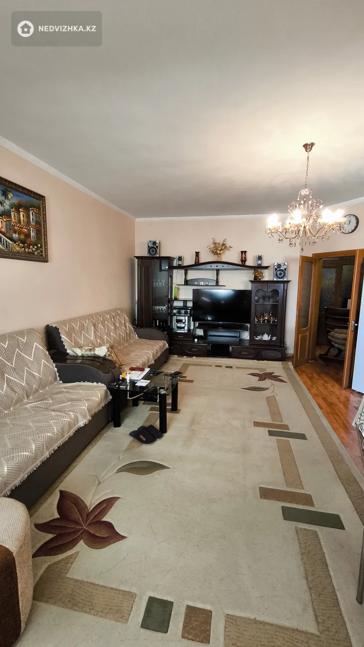 3-комнатная квартира, этаж 3 из 5, 73 м², фотография 5