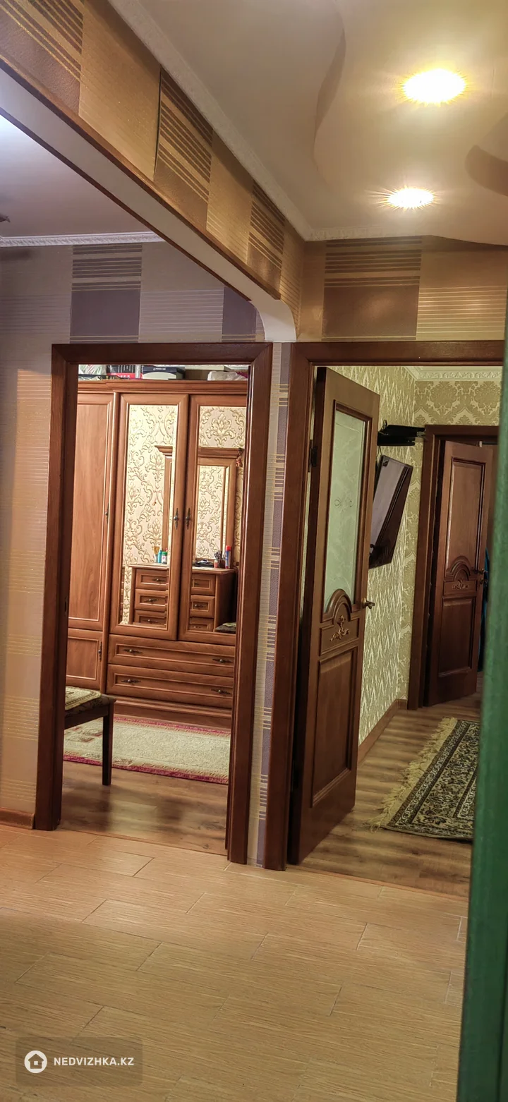 4-комнатная квартира, этаж 5 из 5, 72 м², фотография 2