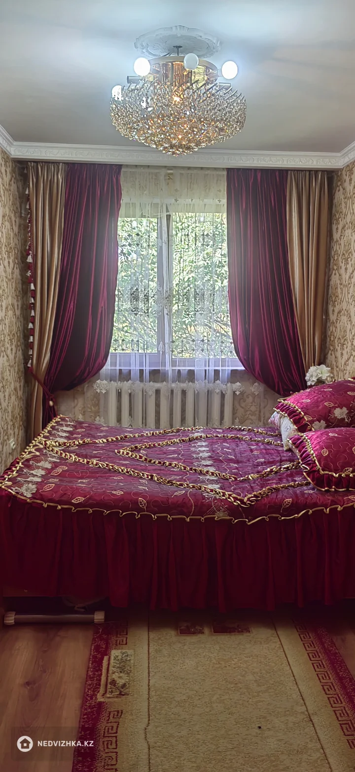 4-комнатная квартира, этаж 5 из 5, 72 м², фотография 4
