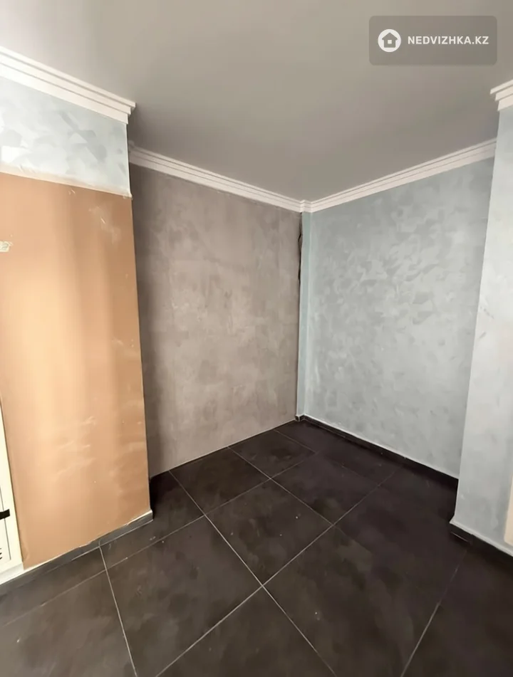 2-комнатная квартира, этаж 4 из 9, 45 м²