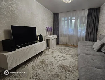 4-комнатная квартира, этаж 3 из 5, 74 м², миниатюра 4