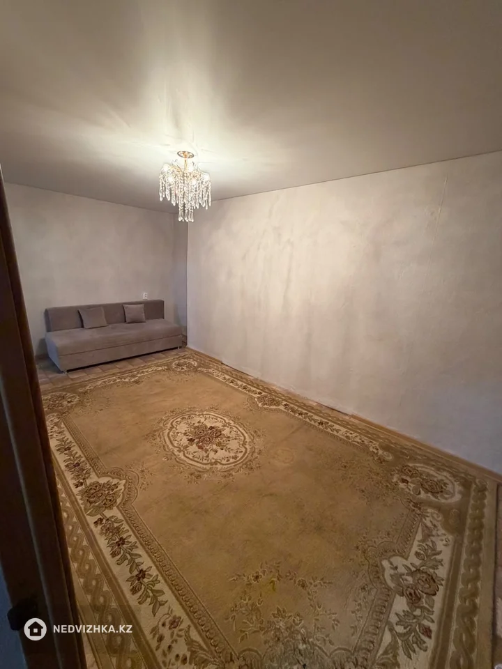 1-комнатная квартира, этаж 1 из 3, 67 м², фотография 5
