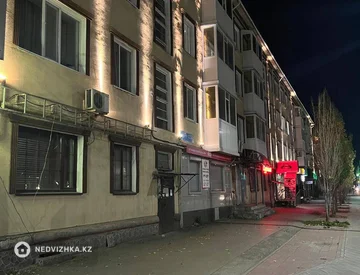 2-комнатная квартира, этаж 3 из 4, 41 м², миниатюра 1