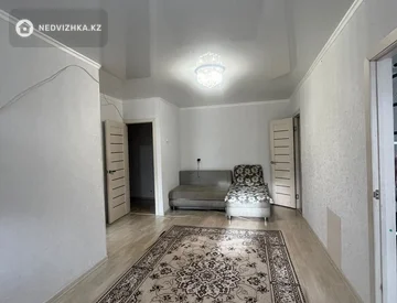 2-комнатная квартира, этаж 3 из 4, 41 м², миниатюра 5