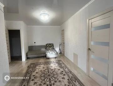 2-комнатная квартира, этаж 3 из 4, 41 м², миниатюра 6