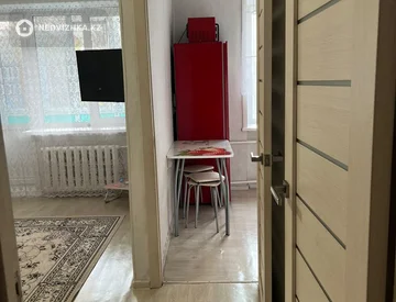 2-комнатная квартира, этаж 3 из 4, 41 м², миниатюра 7