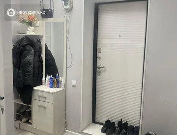 2-комнатная квартира, этаж 4 из 5, 48 м², миниатюра 2