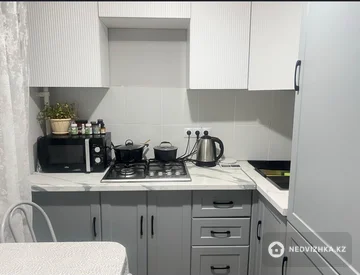 2-комнатная квартира, этаж 4 из 5, 48 м², миниатюра 6