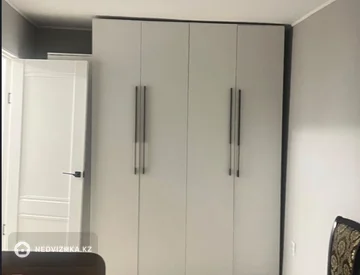 2-комнатная квартира, этаж 4 из 5, 48 м², миниатюра 4