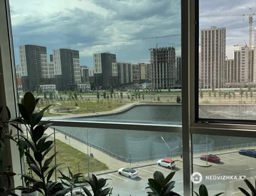 4-комнатная квартира, этаж 6 из 13, 124 м², На длительный срок, миниатюра 1