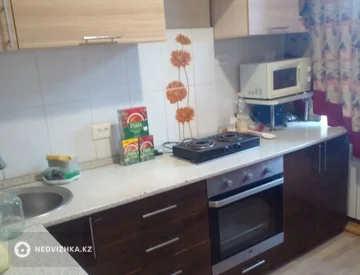 2-комнатная квартира, этаж 2 из 2, 38 м², миниатюра 2