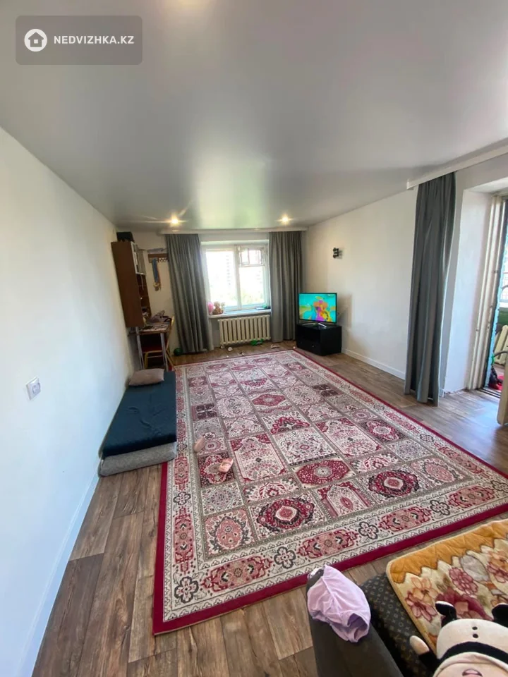 2-комнатная квартира, этаж 9 из 14, 57 м², фотография 2