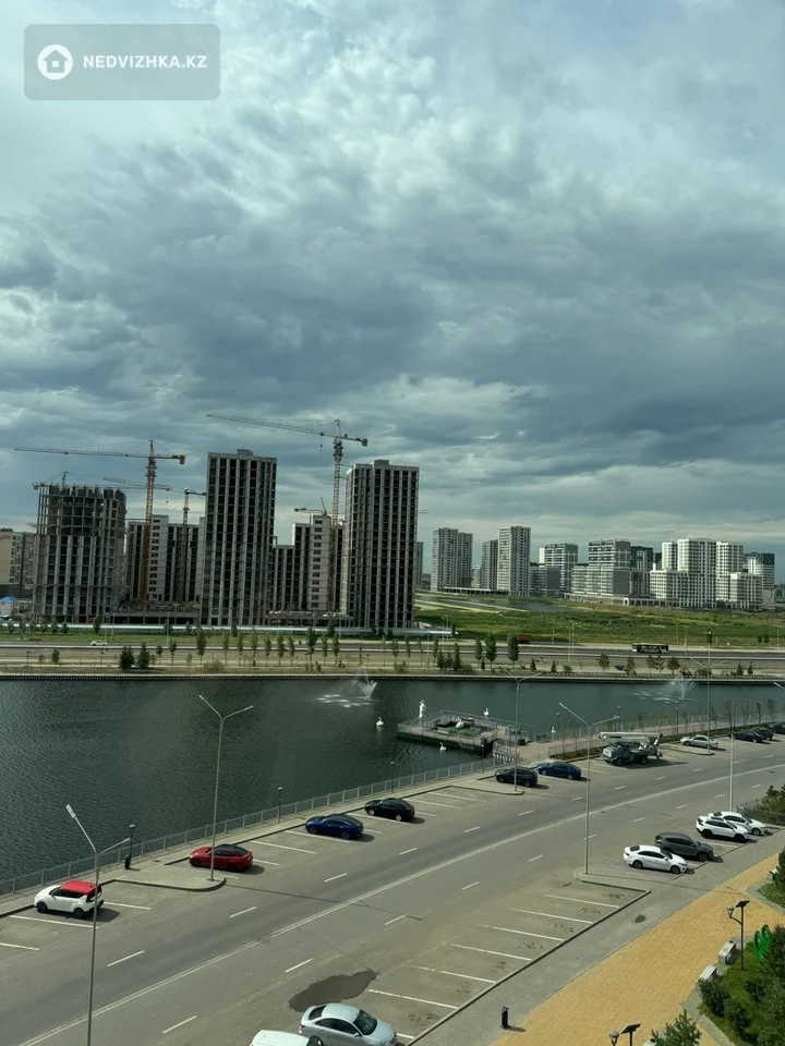 4-комнатная квартира, этаж 6 из 13, 124 м², На длительный срок