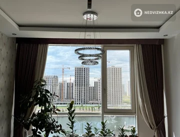4-комнатная квартира, этаж 6 из 13, 124 м², На длительный срок, миниатюра 3