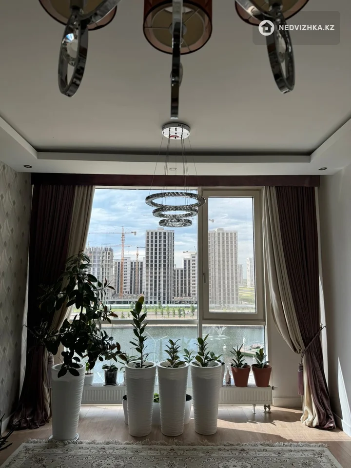 4-комнатная квартира, этаж 6 из 13, 124 м², На длительный срок, фотография 3