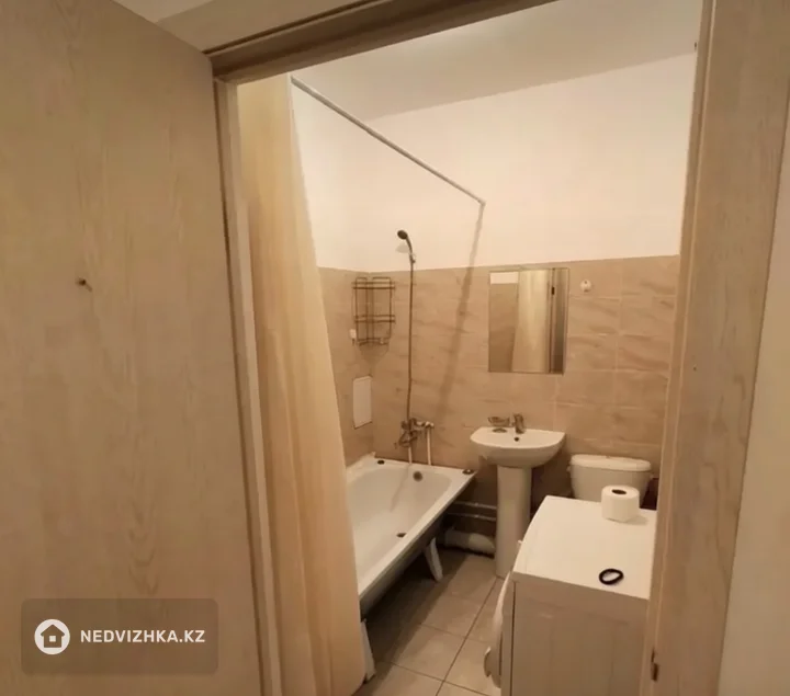 1-комнатная квартира, этаж 5 из 9, 44 м², фотография 2