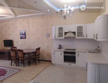2-комнатная квартира, этаж 6 из 19, 66 м², миниатюра 4