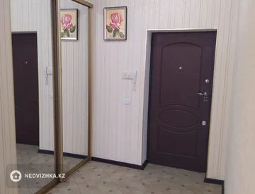 2-комнатная квартира, этаж 6 из 19, 66 м², миниатюра 5