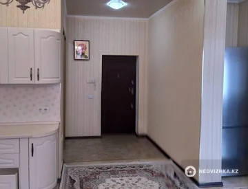 2-комнатная квартира, этаж 6 из 19, 66 м², миниатюра 6