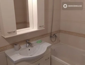2-комнатная квартира, этаж 6 из 19, 66 м², миниатюра 8
