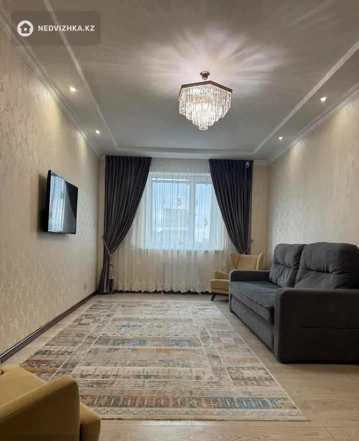 3-комнатная квартира, этаж 9 из 14, 101 м², фотография 2