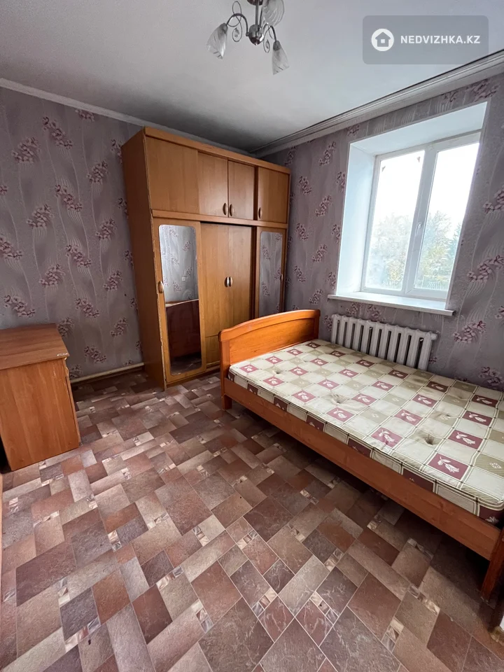 2-комнатная квартира, этаж 2 из 2, 48 м², фотография 2
