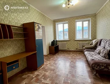 2-комнатная квартира, этаж 2 из 2, 48 м², миниатюра 3