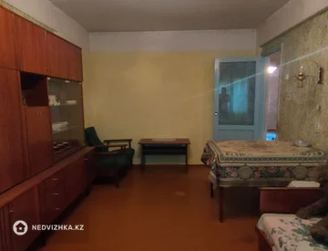 3-комнатная квартира, этаж 5 из 5, 63 м², миниатюра 3