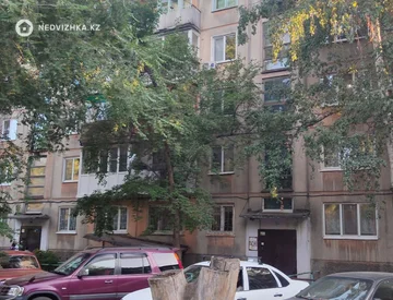 3-комнатная квартира, этаж 5 из 5, 63 м², миниатюра 1