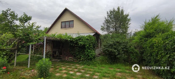 3-бөлмелі үй, 9 соттық, 45 м²