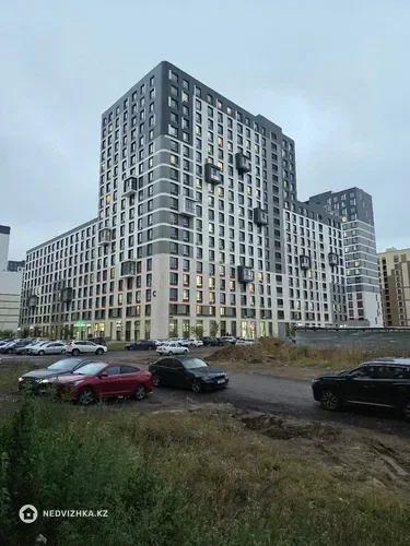 1-комнатная квартира, этаж 4 из 22, 44 м², фотография 2
