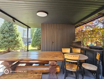 7-бөлмелі үй, 12 соттық, 380 м², 1-нобай