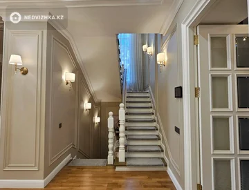 7-бөлмелі үй, 12 соттық, 380 м², 5-нобай