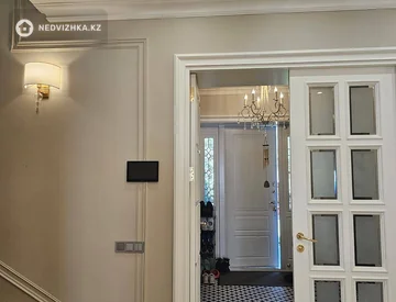 7-бөлмелі үй, 12 соттық, 380 м², 9-нобай