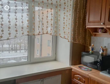 1-комнатная квартира, этаж 4 из 5, 32 м², На длительный срок, миниатюра 11