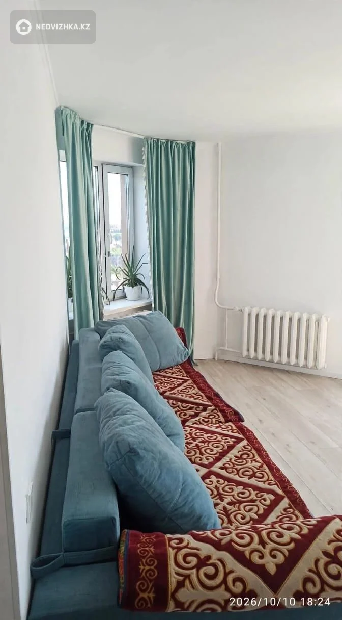 2-комнатная квартира, этаж 3 из 16, 53 м², фотография 2