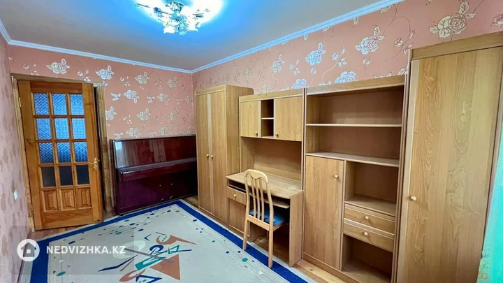 3-комнатная квартира, этаж 3 из 4, 59 м², 3-фотосурет