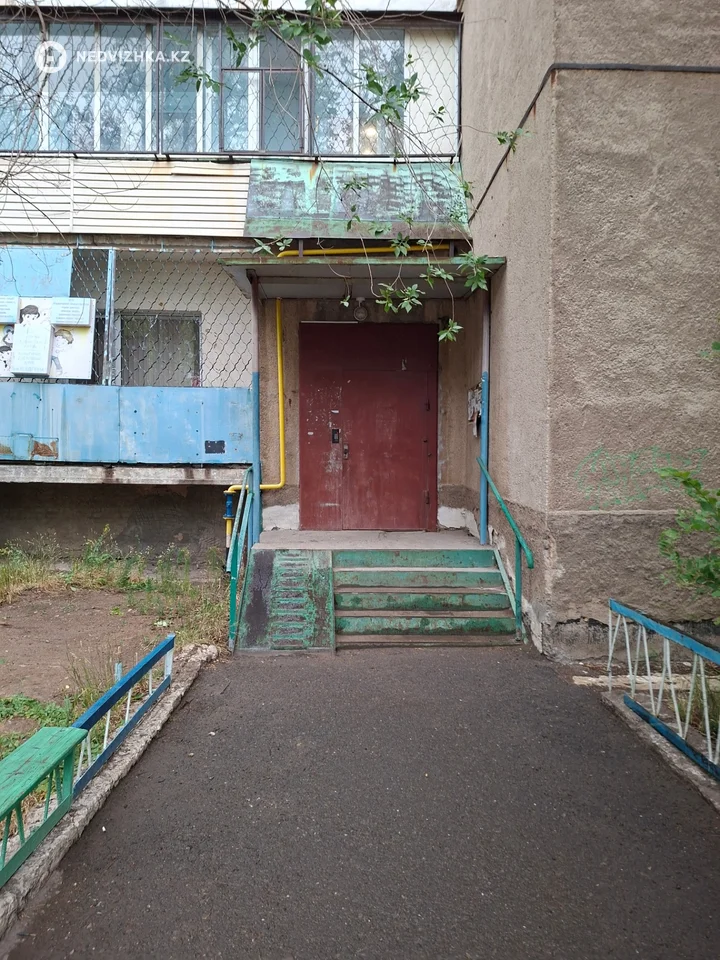 3-комнатная квартира, этаж 6 из 9, 56 м²