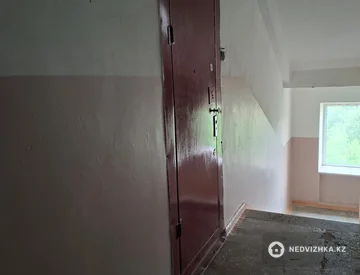 3-комнатная квартира, этаж 6 из 9, 56 м², миниатюра 6
