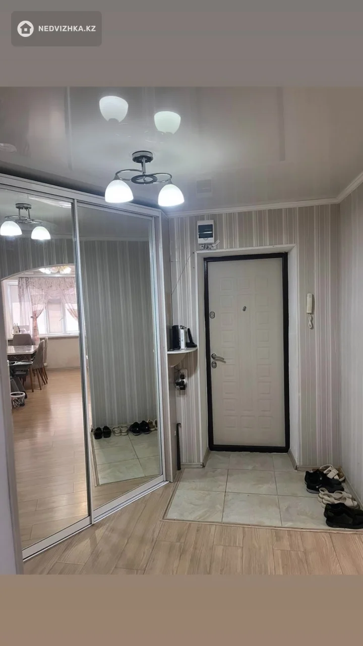 4-комнатная квартира, этаж 4 из 5, 92 м², фотография 4