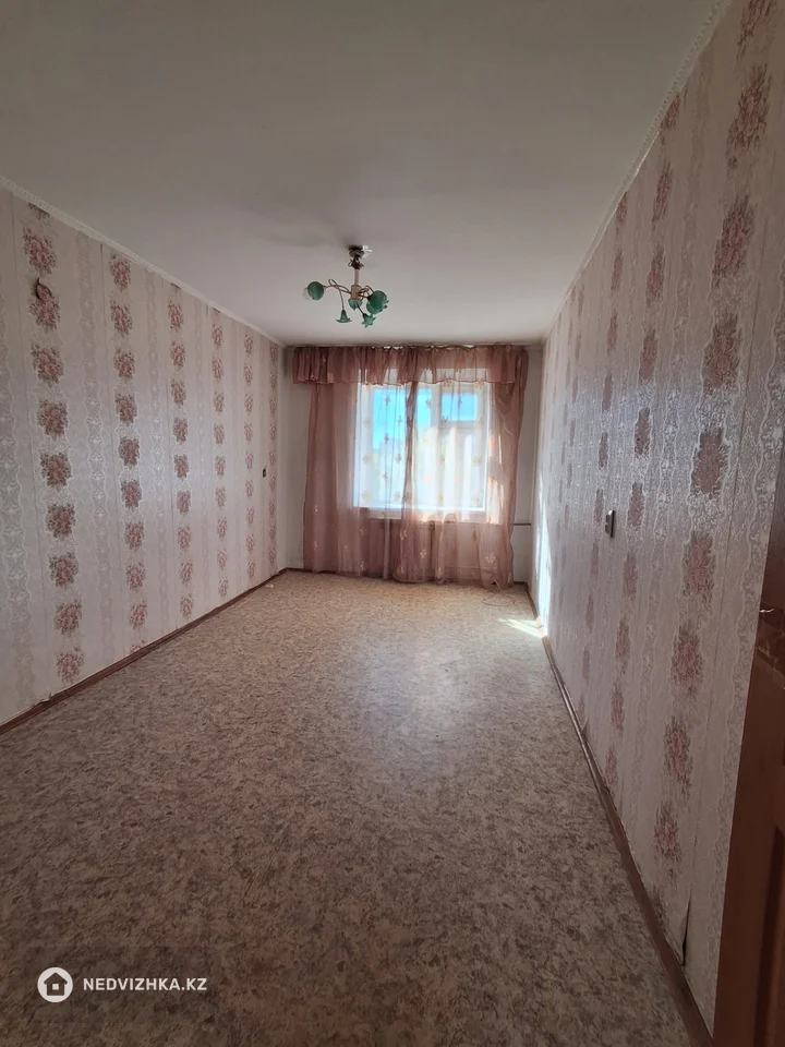 2-комнатная квартира, этаж 5 из 5, 50 м², фотография 2