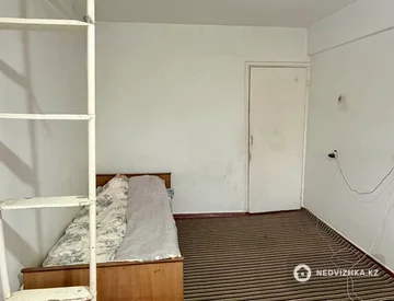 4-комнатная квартира, этаж 3 из 5, 82 м², миниатюра 5