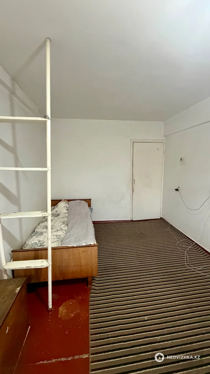 4-комнатная квартира, этаж 3 из 5, 82 м², фотография 5